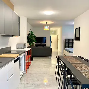 Isabel Apartment